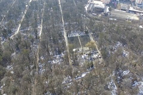 З Янівського кладовища викрали 300-кілограмовий бронзовий бюст