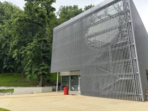 Садовий купуватиме муніципальний тир на Лисенка у меценатки Маслюк