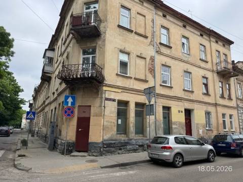 У Львові за 20 тисяч гривень здають в оренду приміщення на Підзамче