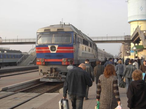 П'яний львів'янин потрапив під вантажний локомотив