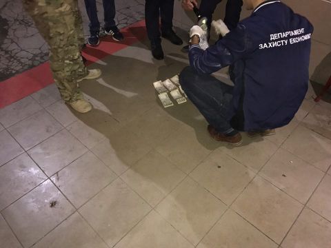 Командира однієї із військових частин Львівщини спіймали на хабарі