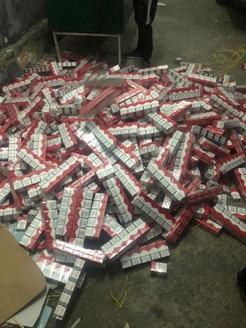 На кордоні з Польщею прикордонники виявили контрабанду понад 7000 пачок цигарок