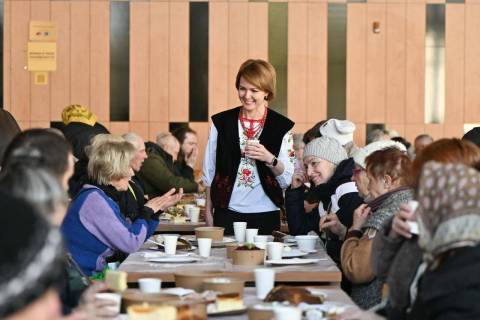 Директорка департаменту гуманітарної політики Львова у березні заробила майже 100 тисяч гривень