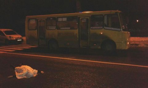 Рейсовий автобус „Львів - Шегині“ насмерть переїхав пішохода
