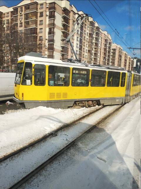 У Львові зійшов з рейок трамвай №3