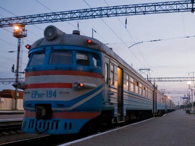 Новий графік руху поїздів на 2012-2013 роки: перелік скасованих приміських поїздів на Львівській залізниці