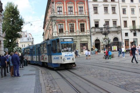 У центрі Львова тимчасово призупинять рух трамваїв