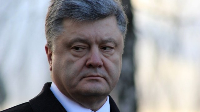 Порошенко підписав указ про звільнення пенсій від податків