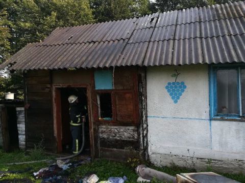 На Яворівщині виникла пожежа у будівлі