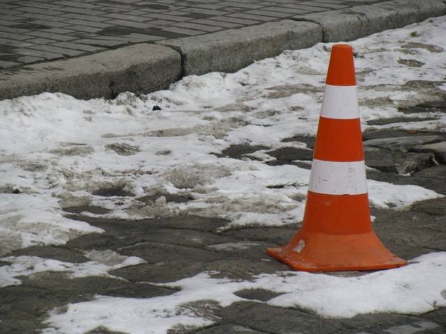 Поблизу Бродів водій авто збив 23-річного пішохода