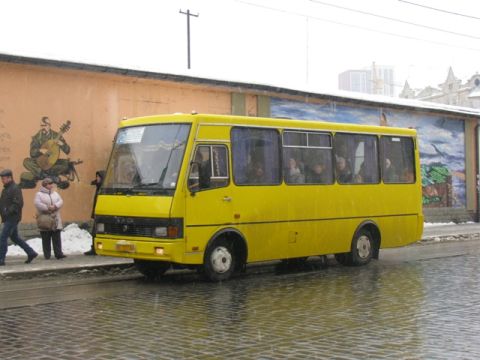 На 4 маршрути Львова не виїхав жоден автобус