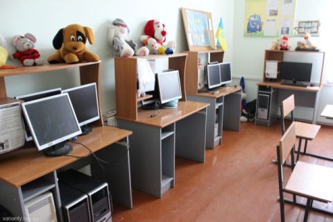 Мостиська ОТГ виграла грант на технічне оснащення місцевих шкіл