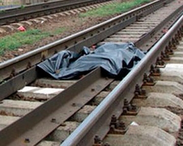 На колії Львівської залізниці смертельно травмовано жінку