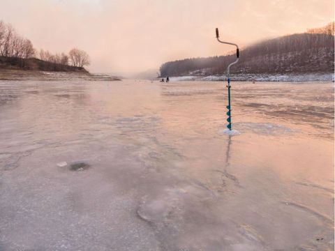 Двоє рибалок втопились у ставку