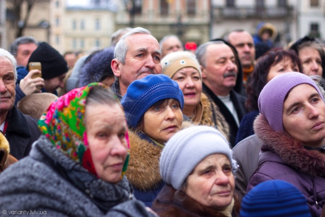 Пенсіонери зможуть витратити тисячу Зеленського на ліки з середини січня