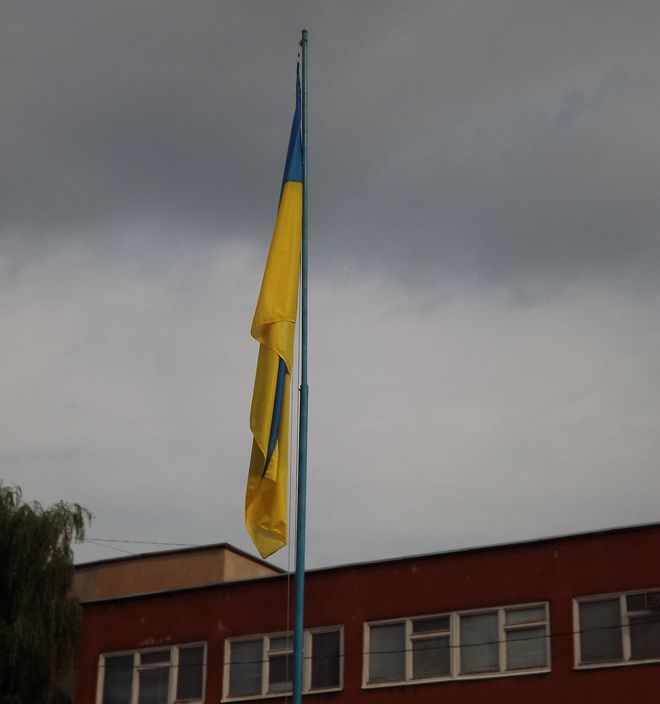 У Львові підняли державний прапор на історичному флагштоці