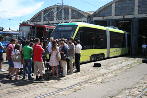 Місто сплатило лише 30% вартості трамвая "Електрон" (ФОТО)