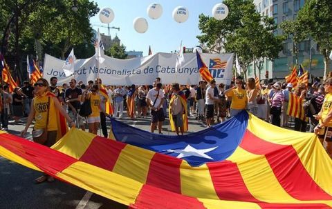 У сутичках за незалежність Каталонії постраждали майже 900 людей