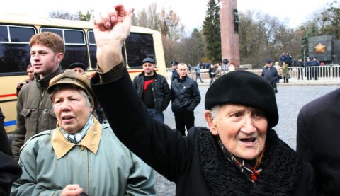 Львівські ветерани захищатимуть Монумент Слави