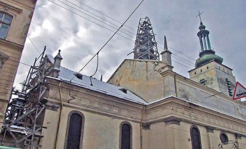 Фірма, яка неякісно виконала реставрацію Вірменської церкви, змагалася за тендер на ремонт Музею Пінзеля