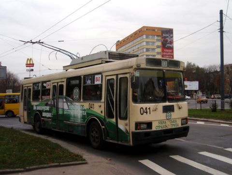 У Львові продовжили прокладати тролейбусну лінію №13 до центру