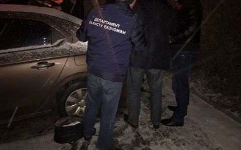 У Львові помічника одного із нардепів затримали на хабарі