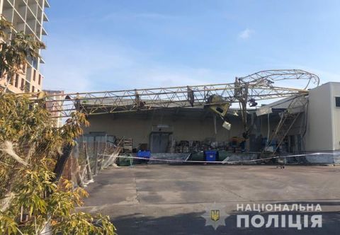 Львівська поліція відкрила справу через падіння будівельного крану на Сихові