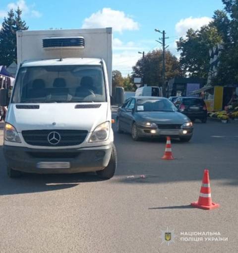 У Жовкві водій мікроавтобуса збив пішохідку 