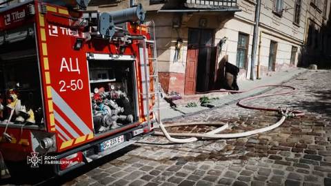 У Львові через пожежу в квартирі загинула людина