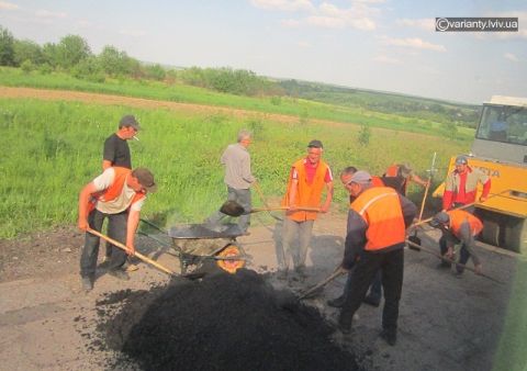 Залатати дороги на Львівщині повинні до 15 червня