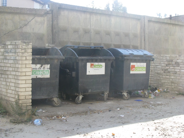 У Львові за мільйон гривень планують придбати тисячу контейнерів для сміття