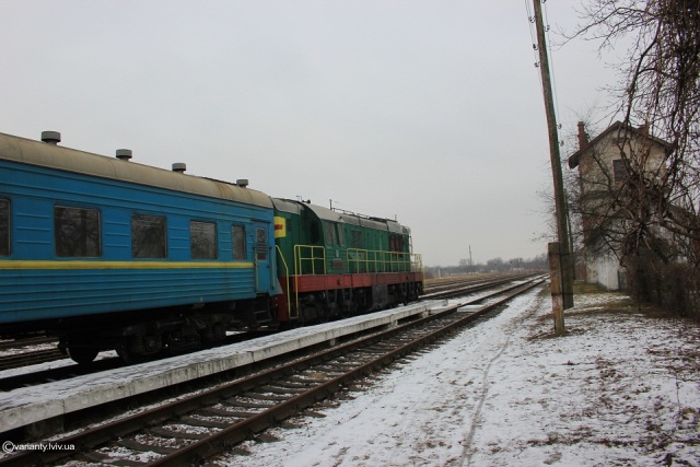 Львівська залізниця тимчасово скасувала електричку на Радехів