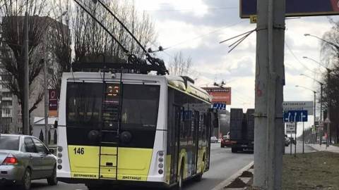 Виконком Львова затвердив залучення 3 мільйонів євро кредиту на ремонт тролейбусної мережі