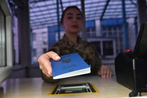 На кордоні з Польщею – черги з 80 авто