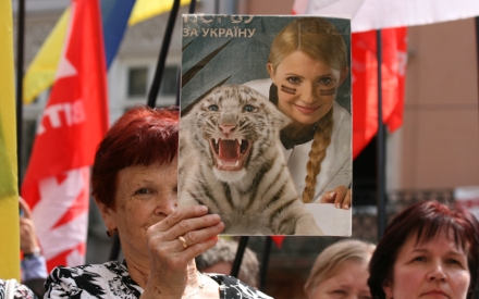 Лікування Тимошенко за кордоном можливе, але для цього потрібно створити правовий механізм, ? політолог