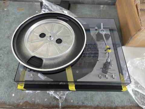 На кордоні з Польщею виявили контрабанду техніки, косметики і набору для гри в гольф на 800 тисяч гривень