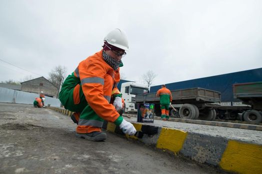 Миколаївцемент провів весняну толоку