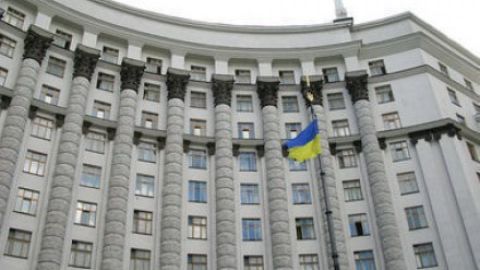 Уряд на рік продовжить військовий збір