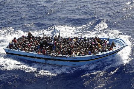 ЄС розпочав операцію протидії переміщенню нелегальних мігранітв у Середземномор'ї