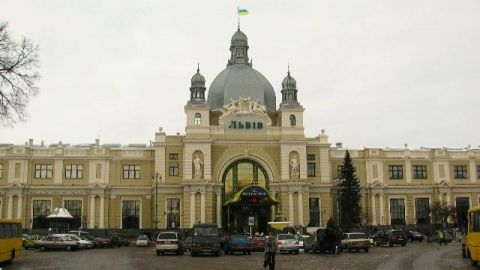 На головному вокзалі Львова шукали вибухівку