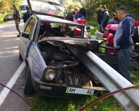 У місті Мостиська в ДТП постраждав водій Volkswagen Golf