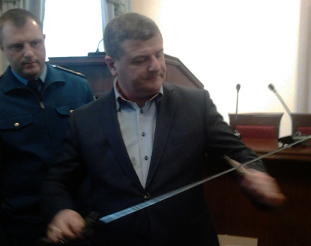Львівські митники показали конфісковану цьогоріч зброю (ФОТО)