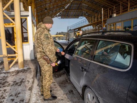 За добу з України виїхали понад 30 тисяч людей