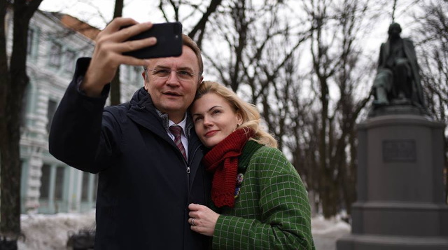 Після зустрічі з дружиною Садового у Спринського заколосився чубчик