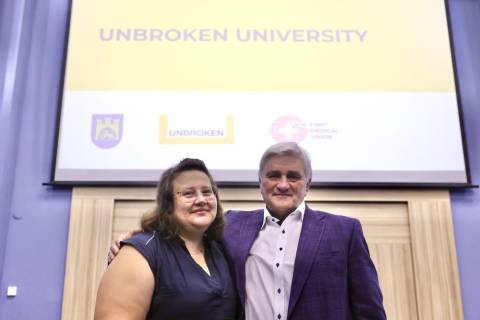 Університет Unbroken навчатиме медиків, чиновників та представників бізнесу