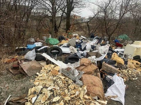 У Львові на вулиці Трускавецькій виявили несанкціоноване сміттєзвалище