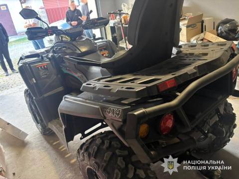 На Яворівщині двоє підлітків випали з квадроцикла й травмувались