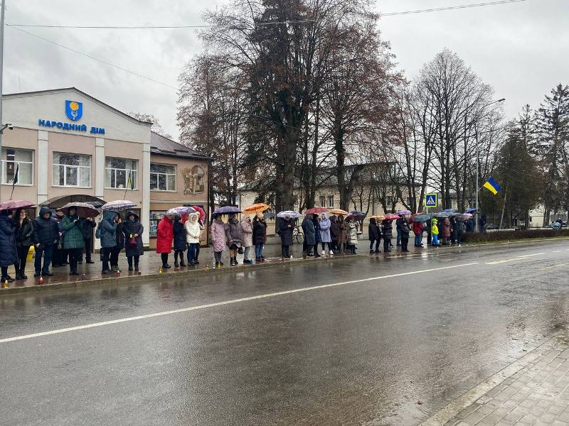 Три ОТГ Львівщини влаштовують патріотичну акцію Ланцюг Єдності