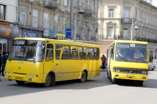 Автобуси №28 заїжджатимуть у Рудно через окружну дорогу