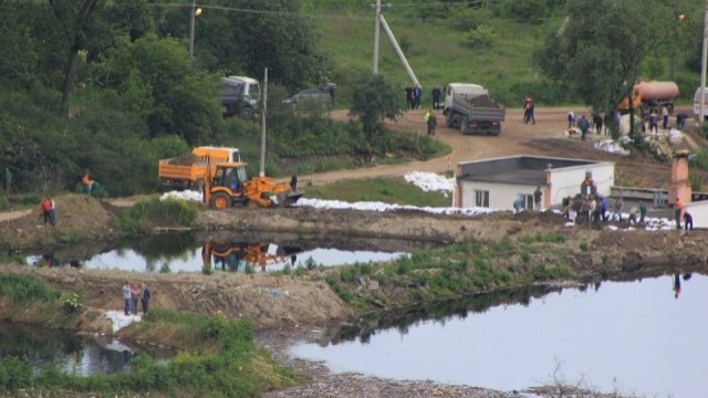 Дамба на Грибовицькому сміттєзвалищі чекає на документацію з Києва і Малехова